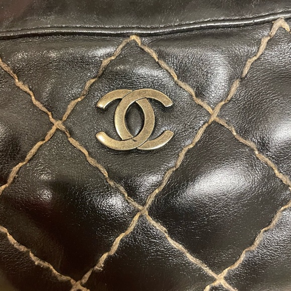 Chanel Black Wildstitch Quilted Shoulder Bag with COA - Picture 10 of 16